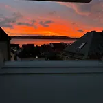 Floor In With Stunning View Apartman *